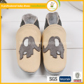 Muito lindo padrão de elefante bebê sapatos de couro genuíno 2015